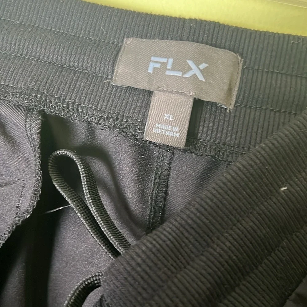 FLX Men's Black Jogger Pants Size XL.